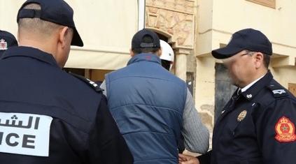 أمن طنجة يُطيح بعشريني متورط في سرقة 32 مليون سنتيم من داخل وكالة تجارية