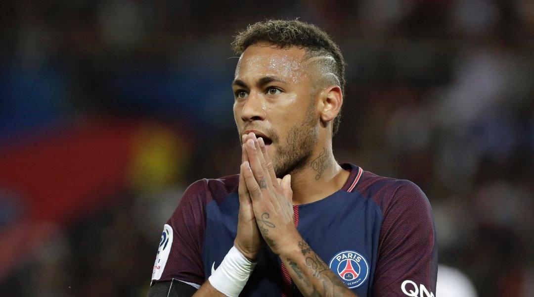 Neymar suspendu pour trois matchs en Ligue des Champions