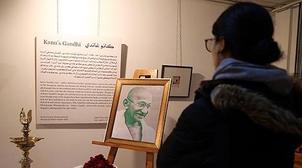 Fès: Des photographies rares de Mahatma Gandhi exposées à la galerie Mohamed Ka…