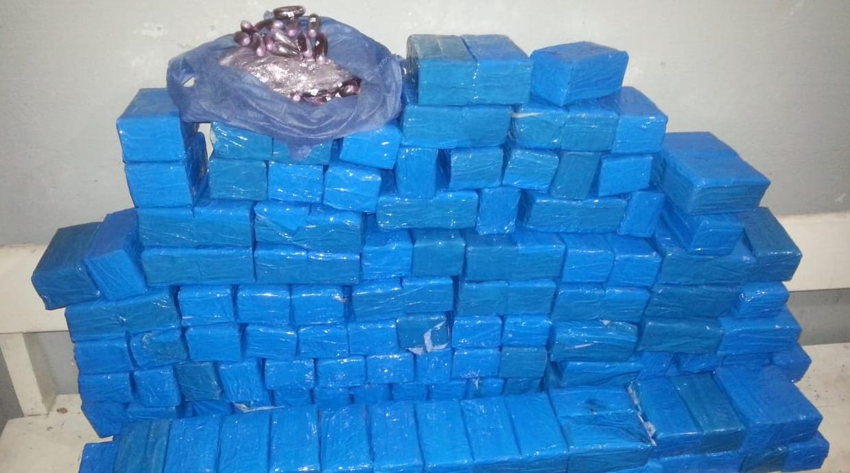 الناظور.. إحباط محاولة لتهريب 280 كيلوغراما من مخدر الشيرا