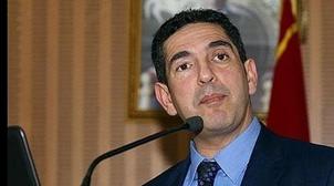 "لغة التدريس" تثير أزمة بين أمزازي وفرق الأغلبية