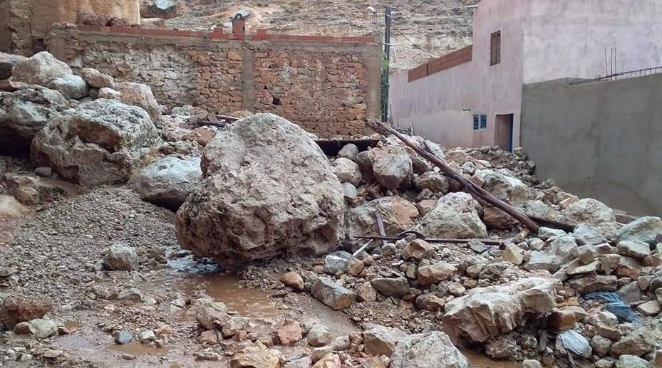 الفيضانات تضرب منطقة إمليل وتتسبب في خسائر مادية