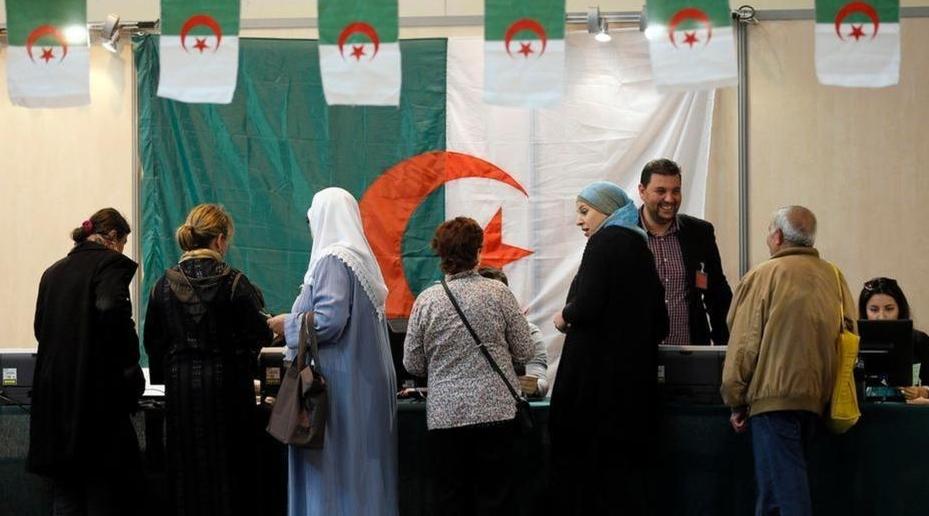 رئاسيات 2019 .. هذه هي تعهدات مرشحي الانتخابات الجزائرية للشعب الرافض لهذا ال...