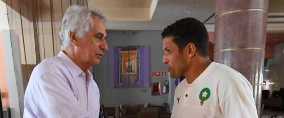 خاليلوزيتش يلتقي بلاعبي المنتخب المحلي لدعمهم قبل مواجهة الجزائر