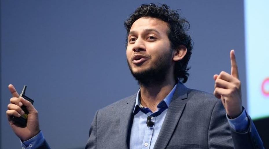 في 6 سنوات فقط.. عامل نظافة يتحول إلى رجل أعمال بشركة تُقدر بـ 10 ملايير دولار...
