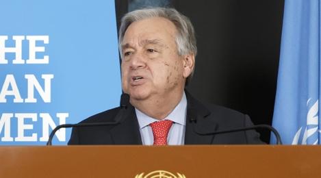 Depuis les Bahamas, Guterres appelle les dirigeants mondiaux à agir face au cha…