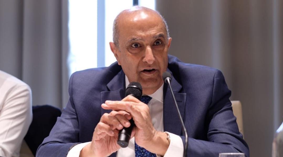 ماجد عبد العزيز لـ2m.ma: هناك دول تؤجج الحرب في ليبيا والجامعة العربية لا تست...