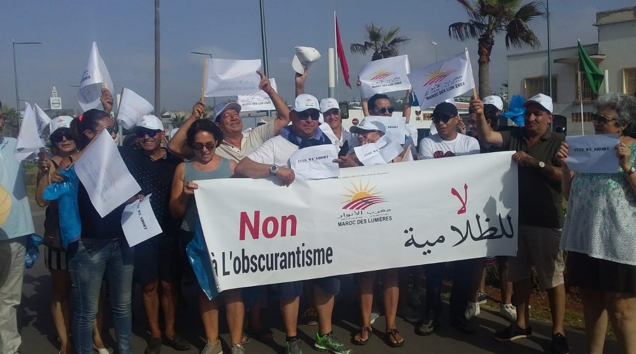 "Yes we short": les Casablancais marchent pour dire "Non à l’obscurantisme" en …