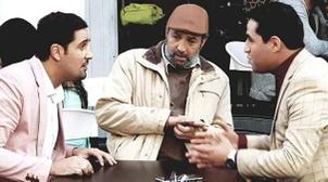 مواقف كوميدية لأبناء رفقة والدهم بسبب المال في فيلم "الشبيه"...تتابعونه مساء ...