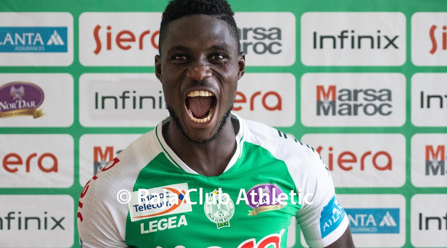 مالونغو يهدي الرجاء الرياضي انتصارا ثمينا على حساب المغرب التطواني (فيديو)