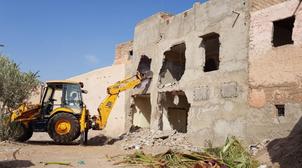 Marrakech : début des travaux de démolition de la maison incrustée dans les rem…