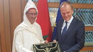 L’ambassadeur Ahmed Rahhou remet ses lettres de créance au Président du Conseil…