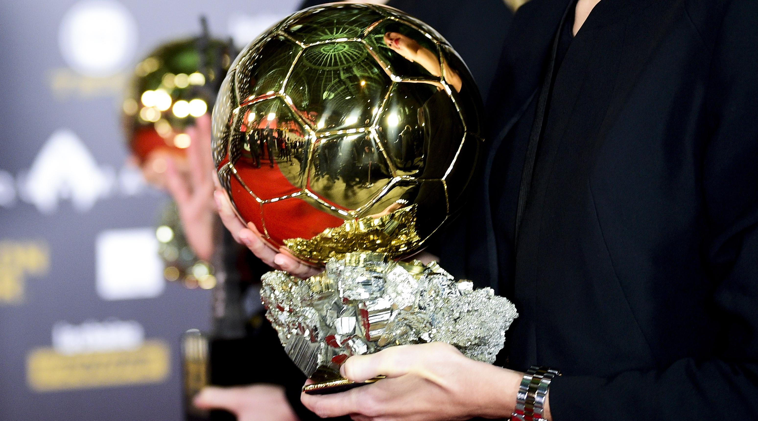 Le Ballon d'Or 2019 remis le 2 décembre, création d'un trophée pour les gardiens