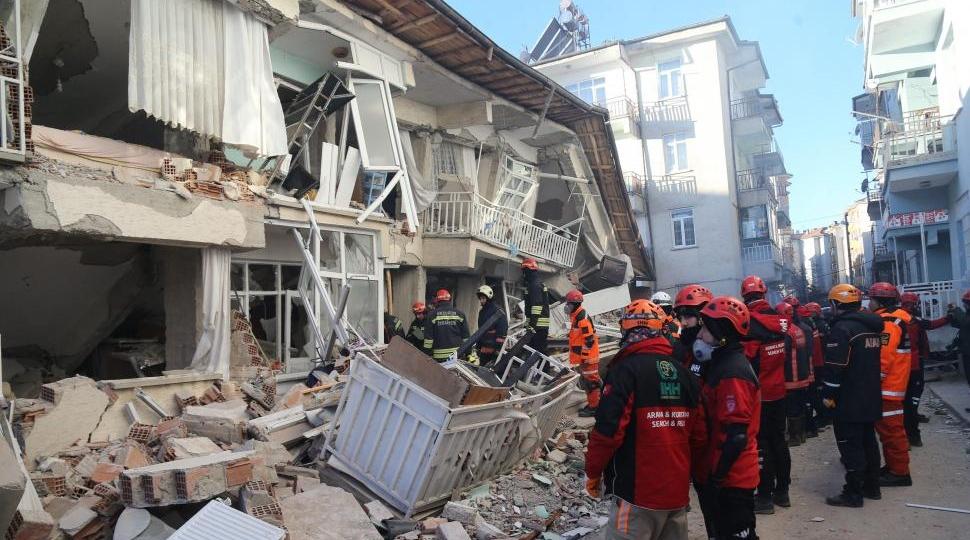 Séisme en Turquie: Au moins 21 morts (nouveau bilan)