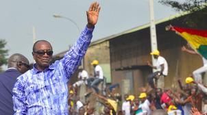 Guinée : Alpha Condé remporte la présidentielle avec 59% des voix (commission é…