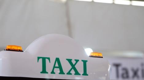 الجديدة ..سيارات الأجرة الصغيرة قدم خدماتها للمصابين بأمراض مزمنة منذ بدء حال...