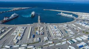 Covid-19 : Le port Tanger Med poursuit ses activités commerciales avec un contr…