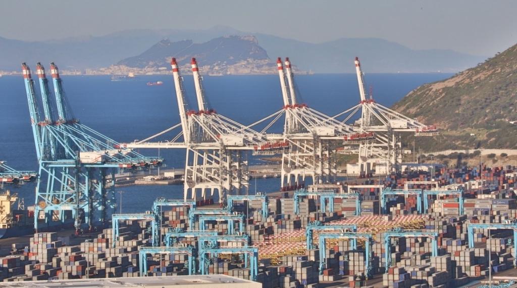 رقم معاملات ميناء طنجة المتوسط يتجاوز 2.4 مليار درهم خلال 2020