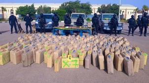 Laâyoune : saisie de 5,894 tonnes de chira, 14 personnes interpellées dont un M…