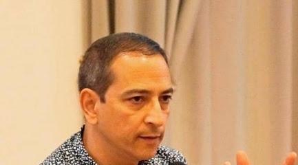تتويج الكاتب يوسف أمين العلمي بجائزة "أورانج" للكتاب في أفريقيا