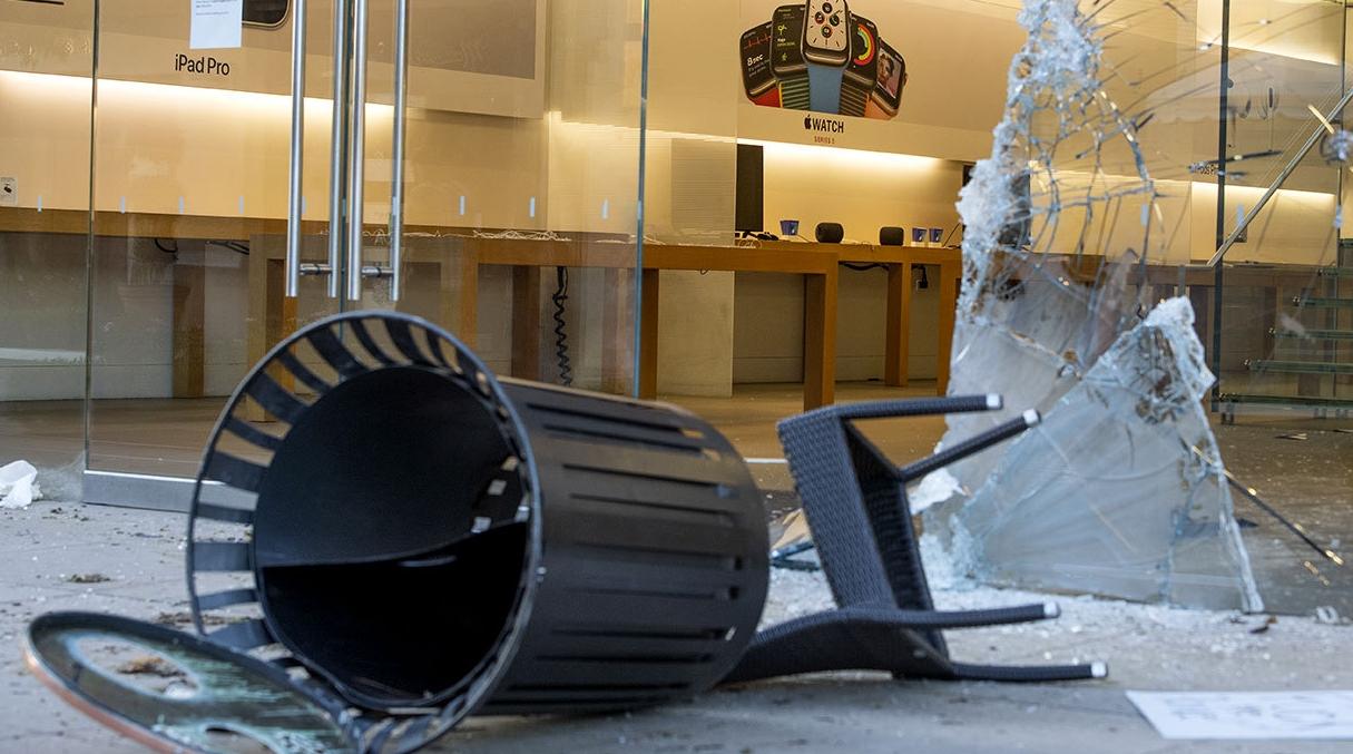 Tous les produits Apple volés lors des manifestations aux États-Unis inutilisab…