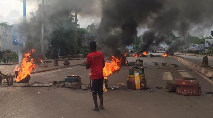 Mali: Grande manifestation contre le président Keïta, au moins un mort (VIDEO)