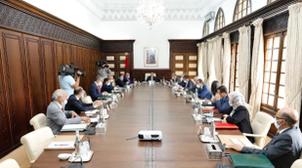 Le Conseil de gouvernement approuve un projet de décret-loi relatif à l'état d'…