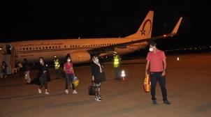 Aéroport de Béni Mellal : arrivée d'un groupe de 152 marocains bloqués précédem…