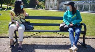 Covid-19 : Une distanciation sociale de 1 ou 2 mètres ne suffit pas pour se pro…