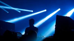 La techno : Cette nouvelle tendance musicale qui déconfine le futurisme