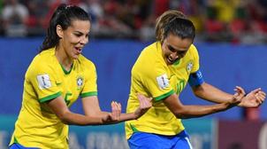 Brésil/Football : l’égalité salariale se concrétise pour les joueuses de la sél…