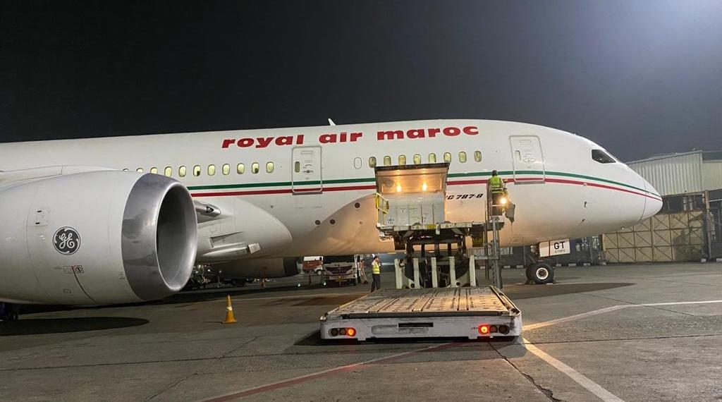 رسميا.. المغرب يتوصل بأول دفعة من لقاح "أسترا-زينيكا " من الهند