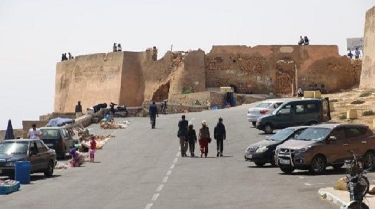 أكادير: إعادة بناء جدران الواجهة الشرقية لموقع قصبة "أكادير أوفلا"
