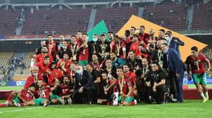 SM le Roi félicite les membres de la sélection nationale de football des joueur…