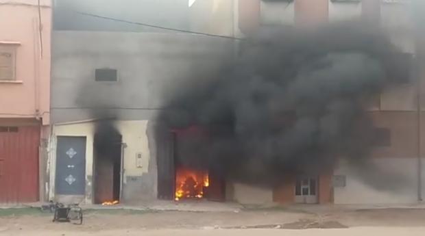 فيديو.. قصة "الشاب البطل" الذي انقذ طفلين من حريق اندلع بالناظور