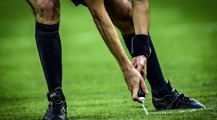 الاتحاد الأوروبي لكرة القدم يعلق مباريات دوري أبطال أوروبا والدوري الأوروبي "...