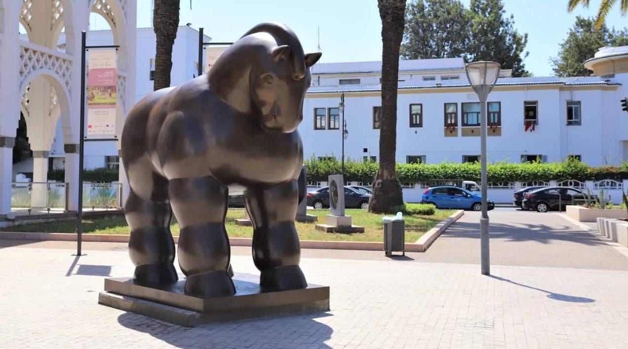 "Le Cheval" du grand maître colombien Botero juste devant l'entrée du Musée Moh…
