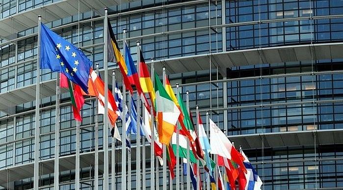 الأسفار غير الضرورية.. بروكسيل تقترح السماح لمواطني الدول الأجنبية الذين تلقو...