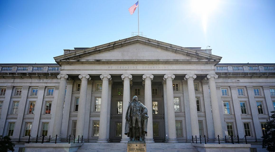 Etats-Unis : le déficit budgétaire triple pour atteindre un record de 3,1 billi…