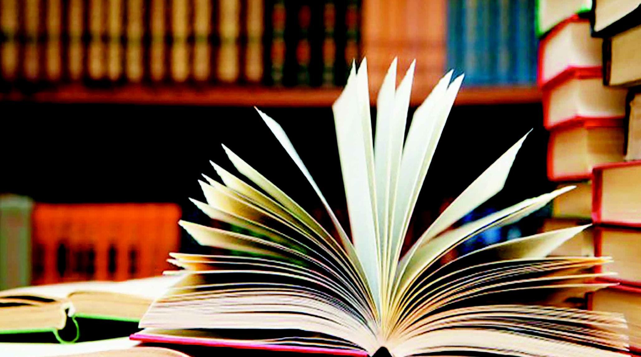 أكشاك القراءة بحدائق الدار البيضاء: الكتاب خير جليس في الزمان والمكان