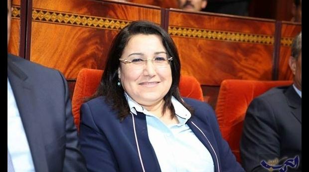 برلمانية تسائل الوزير اعمارة حول أسباب تأخر إنجاز طرق بإقليم الدريوش