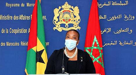 A Laâyoune, la chef de la diplomatie santoméenne se félicite des relations mult…