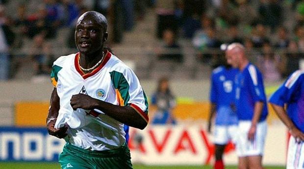 وفاة اللاعب السنغالي السابق بابا بوبا ديوب عن 42 عاما