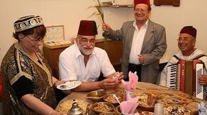 رئيس نادي الاتحاد اليهودي يُبرز لـ 2M.ma مميزات المطبخ اليهودي وخصائصه المشترك...