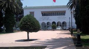 جامعة موظفي التعليم تنتقد تأخر الوزارة في تنفيذ التزاماتها وتطالب بفتح الحوار