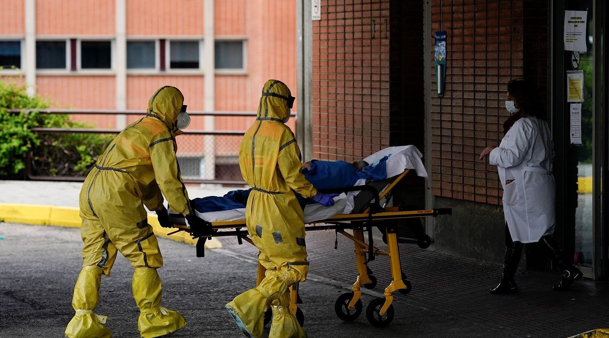 Covid-19: Confinement durci dans une nouvelle ville du nord de l'Angleterre