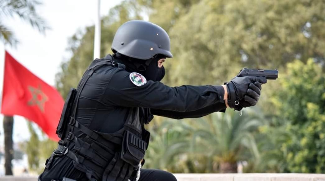 Meknès : des policiers contraints de tirer des balles de sommation pour interpe…
