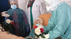 Une patiente de 110 ans quitte le CHU de Fès après avoir remporté sa bataille c…