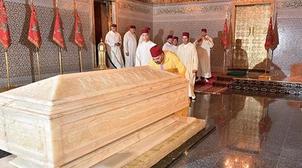 أمير المؤمنين صاحب الجلالة الملك محمد السادس يترحم على روح جلالة المغفور له ا...