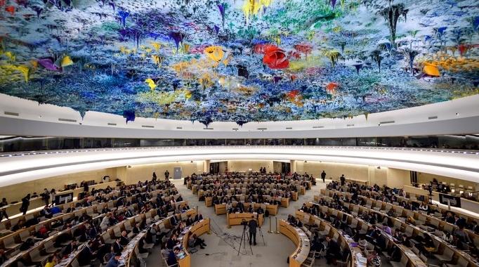 Le Conseil des Droits de l'homme adopte une résolution contre le racisme systém…